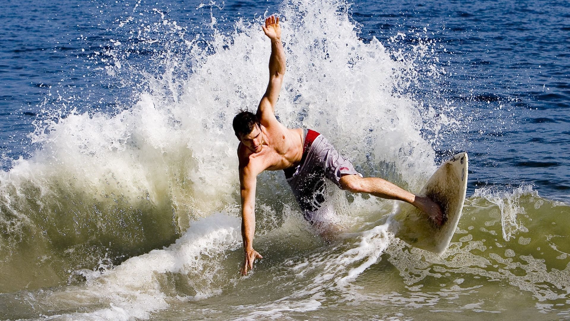 公牛前场篮板提升有效控制比赛节奏，公牛队首发控卫